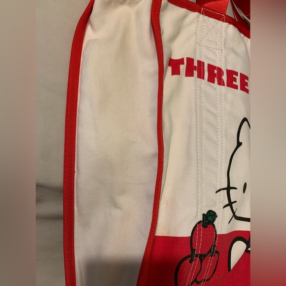 2009 Hello Kitty Sanrio 35th Anniversary Limited Edition Three Apples Tote Bag - Picture 7 of 11